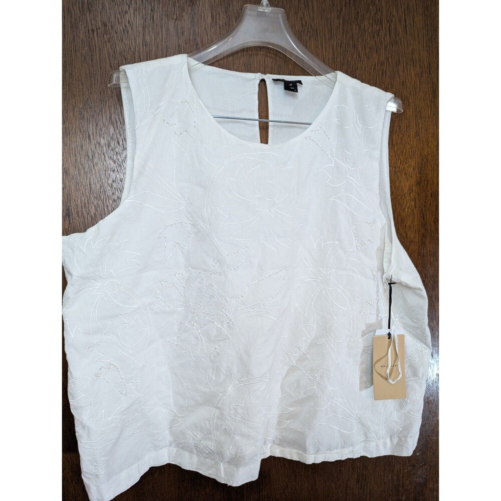 NWT Halogen Size XL White Beaded And Embroidered Sleeveless Blouse Lined
